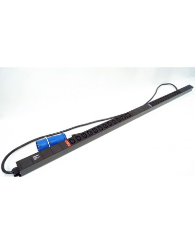 Блок розеток, вертикальный черн Hyperline (SHE-20IEC-4BIEC-32-3PVB) в Домодедово Блоки розеток Pintop.ru