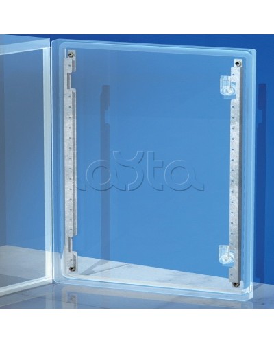 Рейки дверные, вертикальные, для шкафов CE В=700мм, 1 упаковка - 2шт. DKC R5S70 в Домодедово Аксессуары для стоек и шкафов Pintop.ru