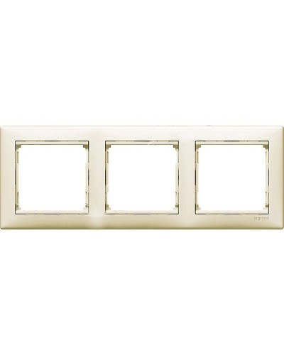 Рамка Valena 3 поста LEGRAND 774353 в Домодедово Аксессуары для кабель-канала Pintop.ru