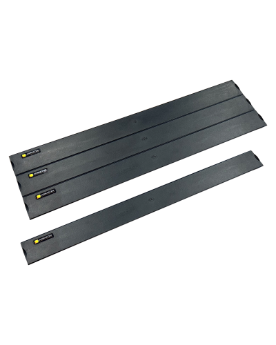 19 пластиковая фальш-панель 4U, разделяемая, быстросъемная, черная LANMASTER LAN-CB-FPP-4U в Домодедово Аксессуары для стоек и шкафов Pintop.ru